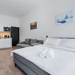 Apart-hotel Stříbrná Liška 3*