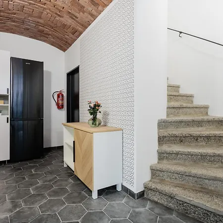 Stribrna Liska Lejlighedshotel *