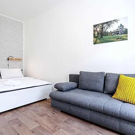Stříbrná Liška Aparthotel 3*