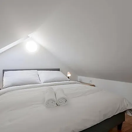 Stříbrná Liška Aparthotel 3*
