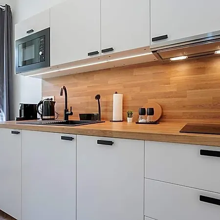 Aparthotel Stříbrná Liška 3*